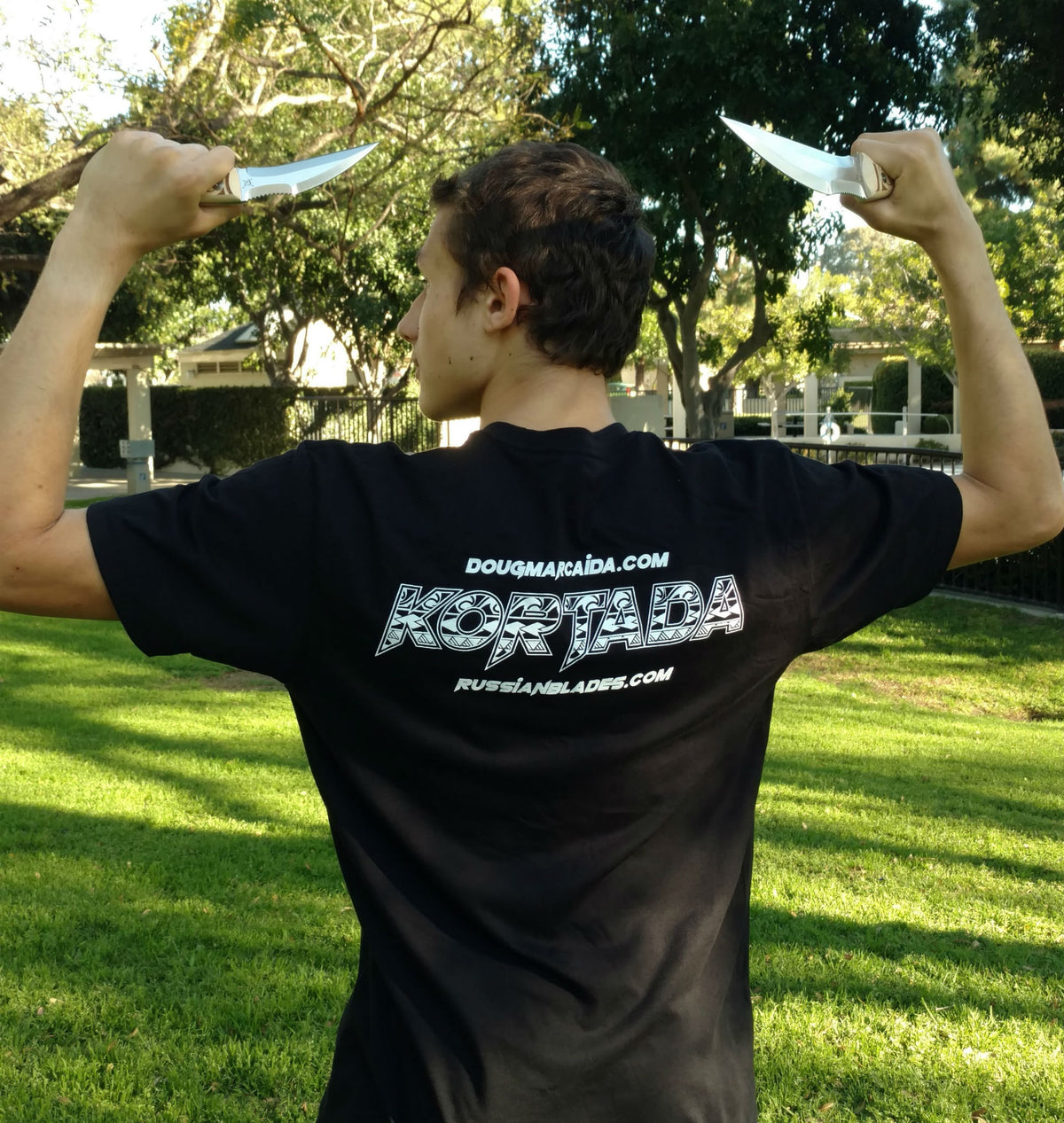 Kortada T-Shirt Black sizes S-3XL